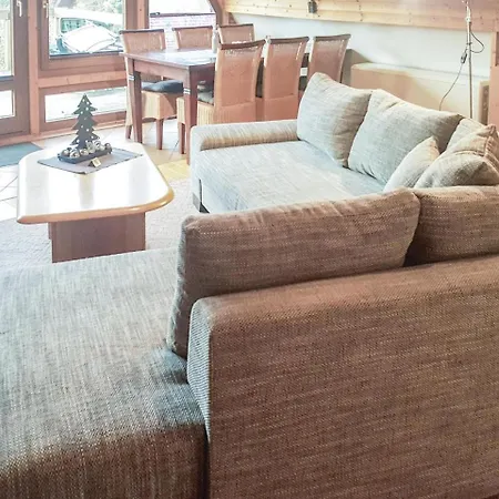 1 Bedroom Amazing In Holiday home *